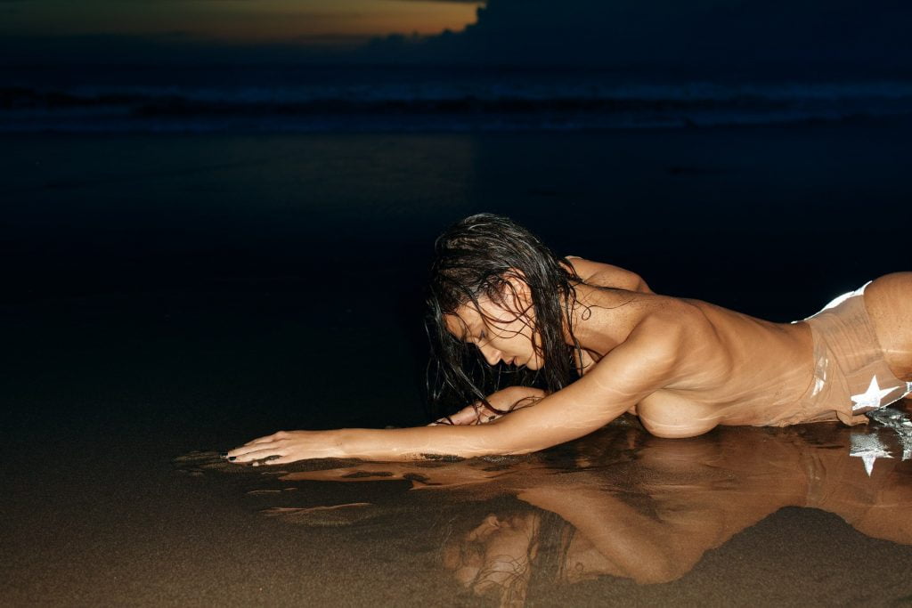 Paula Bulczynska Sexy & Topless (25 Photos)