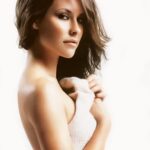 Evangeline Lilly Sexy (12 Photos)