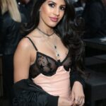 Jasmin Walia See Through (5 Photos)