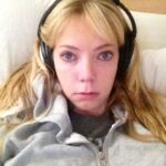 Riki Lindhome Leaked (5 Photos)