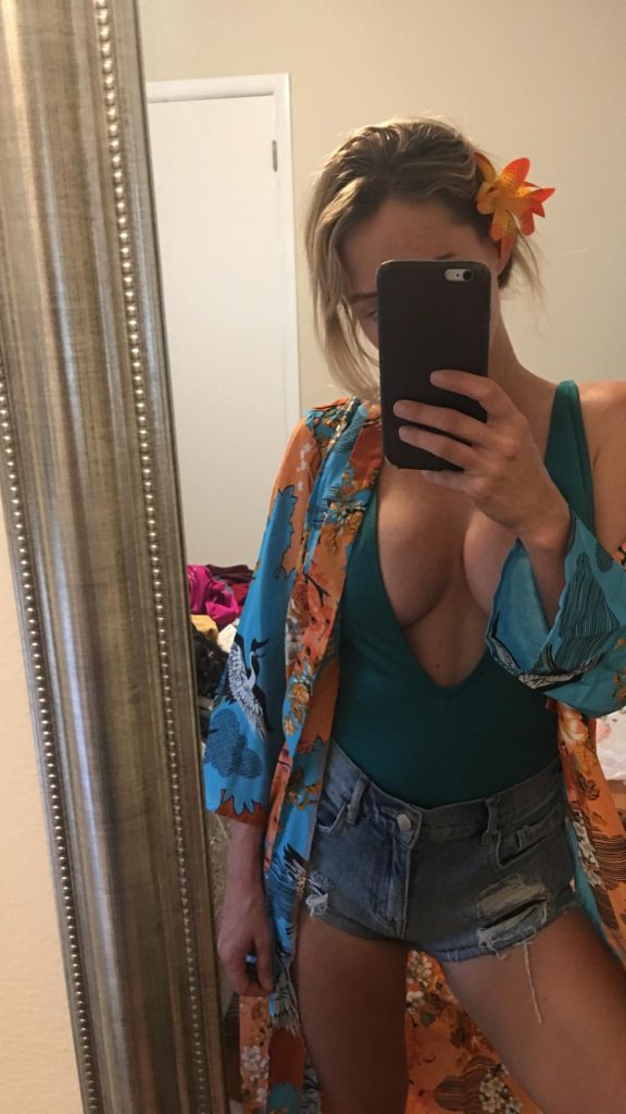 Sara Underwood See Through & Sexy (17 Photos + Video)