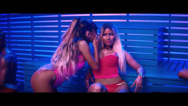 Ariana Grande & Niki Minaj are so sexy