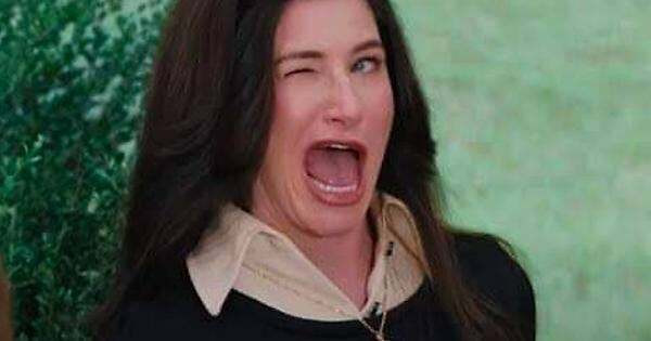 Kathryn Hahn when you just pulled your dick out of her mouth and got cum in her eye.