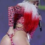 Miley Cyrus Ass is amazing 😍