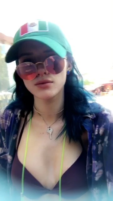 Bella Thorne Sexy 2