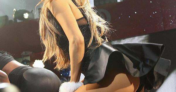 Do you think Ariana Grande's ass would take a double anal? Or would they cum quickly cuz of how tight she is