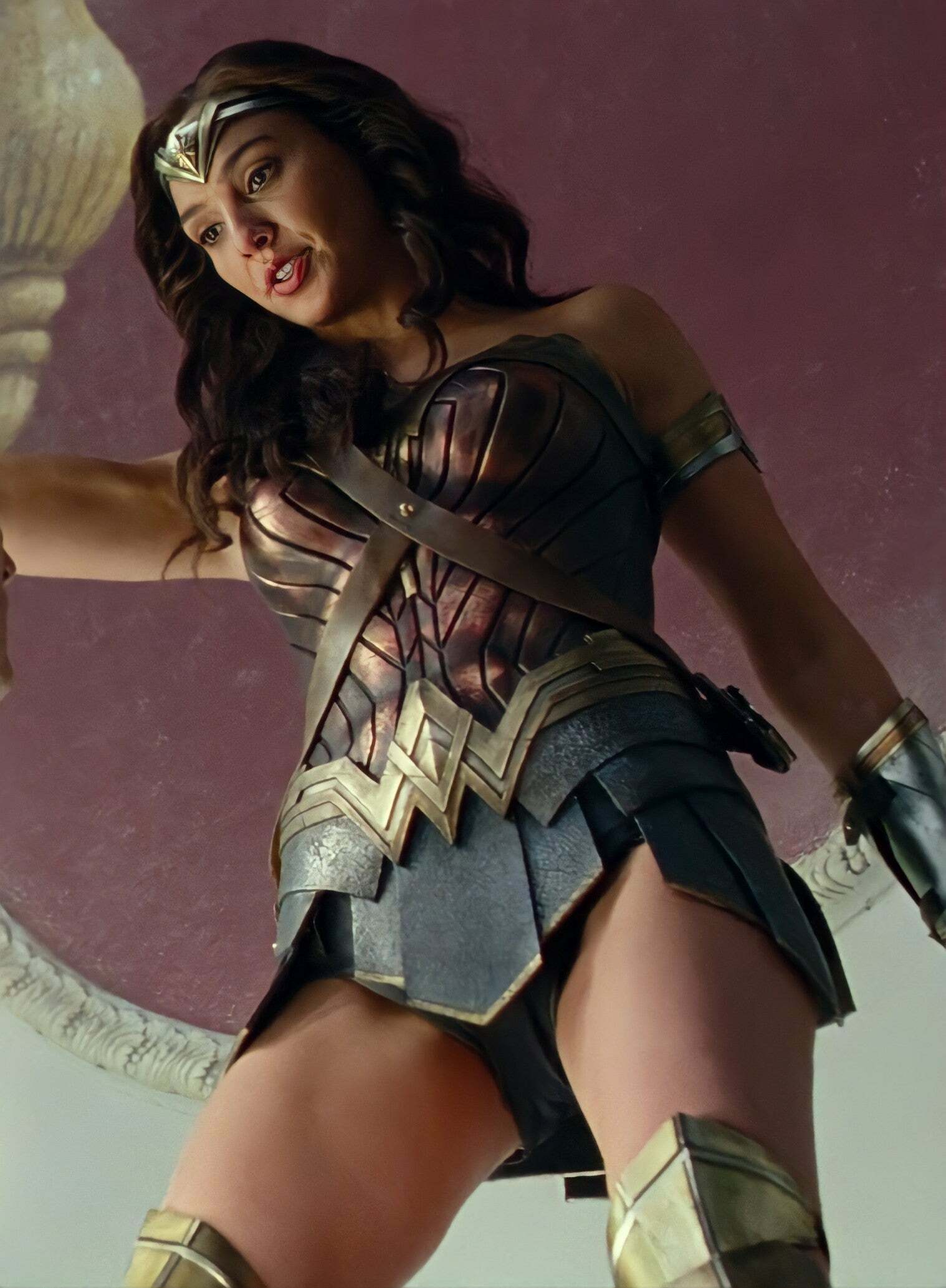 The fact is I had to pause this scene... And jerked like crazy on Gal Gadot.. Is embarrassing.