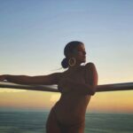 Paulina Gaitan Topless (5 Photos)