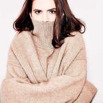 We all know what Hayley Atwell is hiding under that sweater