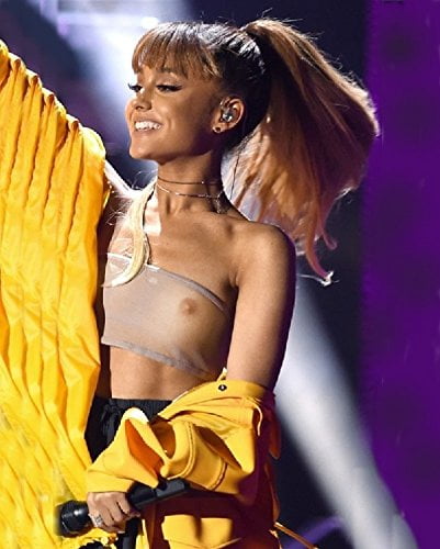 Ariana Grande X-Ray (3 Photos)