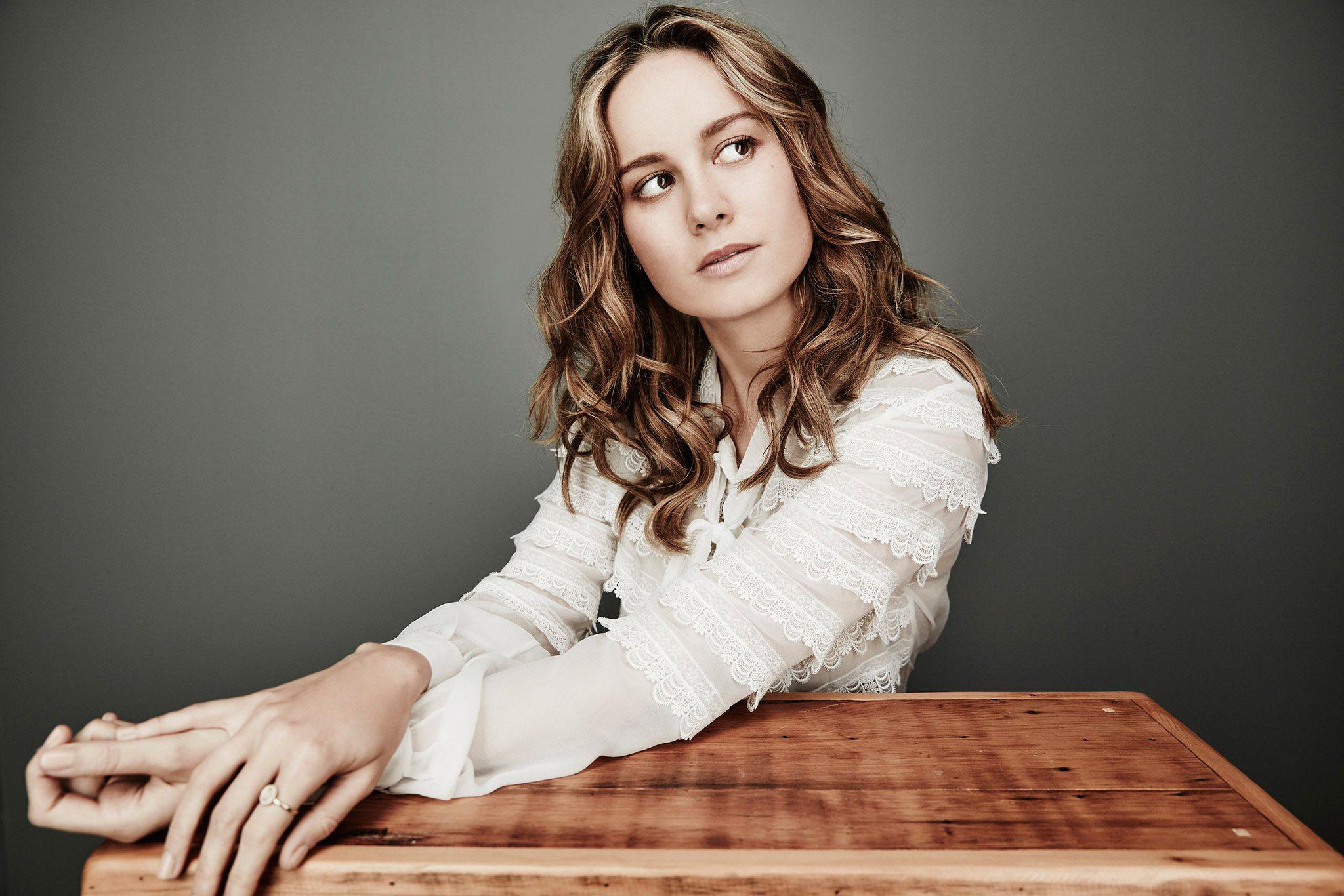 Mmmm... be my Brie Larson for me and give me a lovely, lovely...!