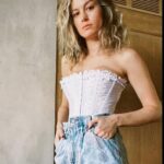 Brie Larson is asking to be fucked in that corset