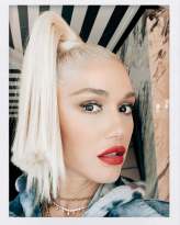 51 year old Gwen Stefani has me wanting to facefuck
