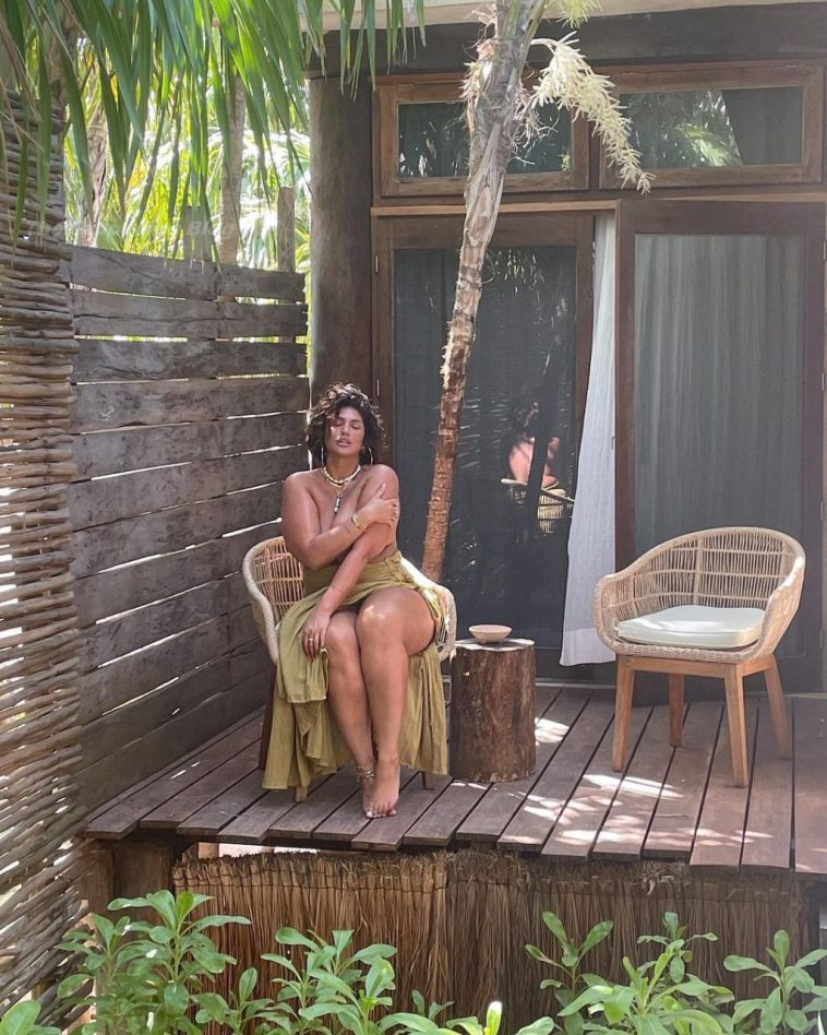 LaTecia Thomas Topless