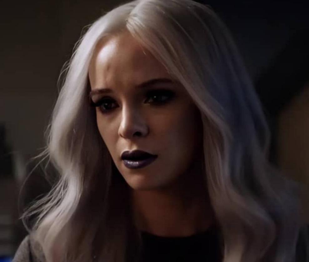 Danielle Panabaker as killer frost is a pure cum dump