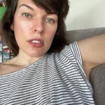 I want to ruin Milla Jovovich face with my cum