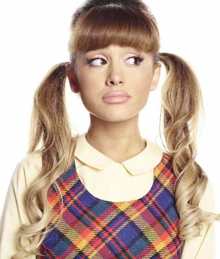 Ariana Grande looks so innocent here, but I still want to mouthfuck her really bad