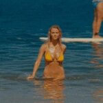 Brooklyn Decker perfect plots in Just Go With It