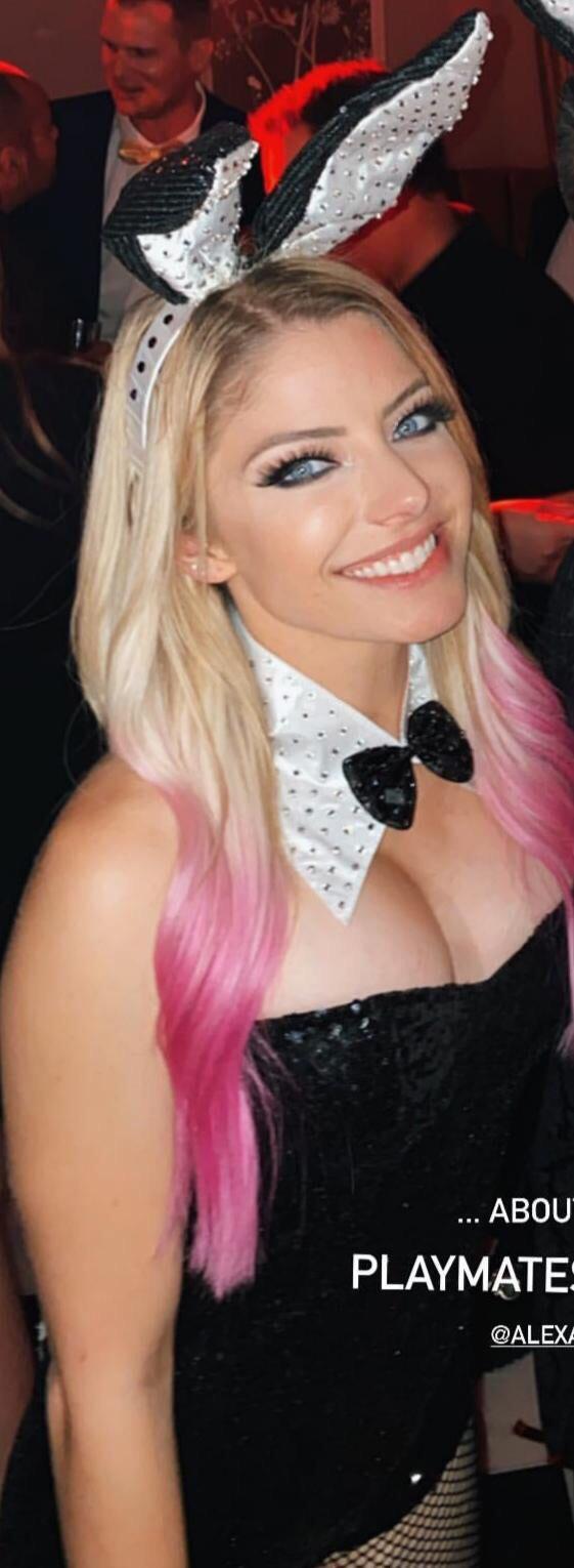 Alexa Bliss making me so horny