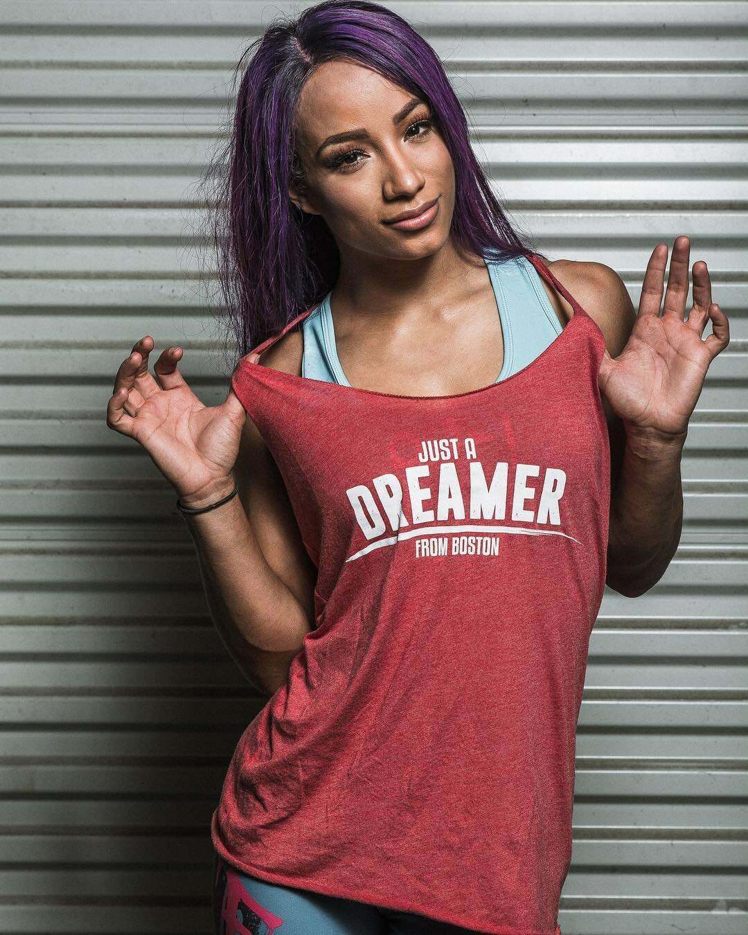 Could really do with sinking my dick into Sasha Banks.