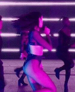 Dua lipa sexy jiggle 💦🔥