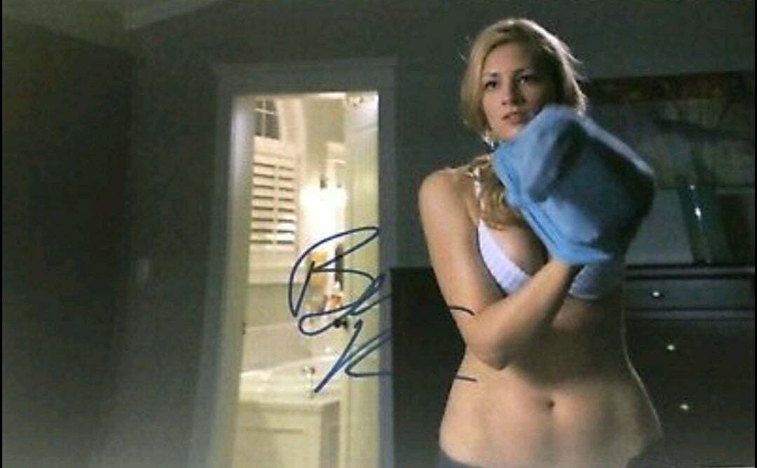 Beth Behrs.. if you ever read this, just know I have spent plenty of nights jacking off and imagining I can cum all of your stomach. You are beautiful babe 😍😍😍😍🥵🥵🥵