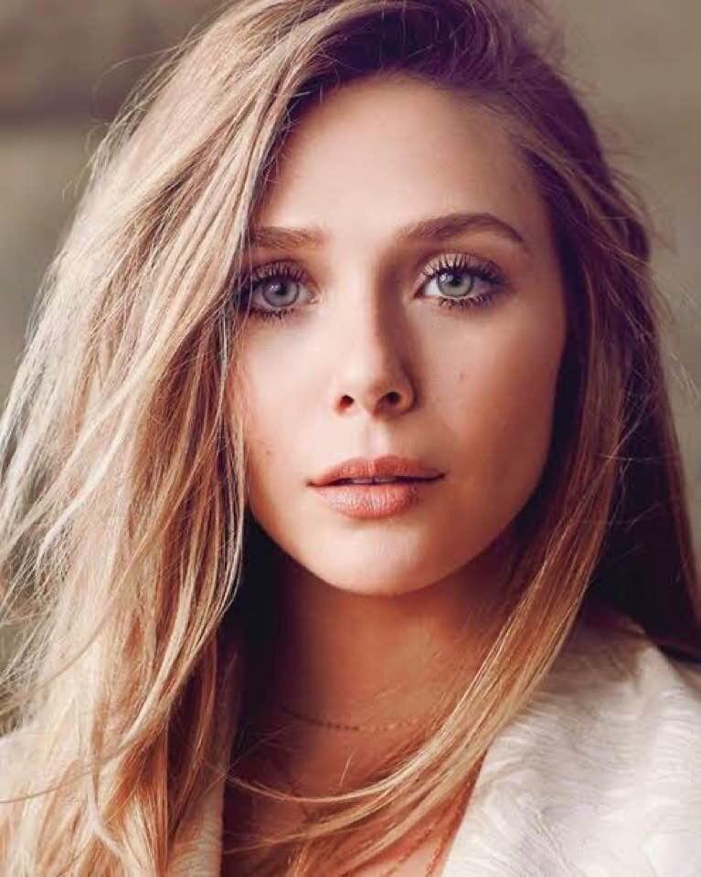 Elizabeth Olsens stunning green eyes just make my brain shut