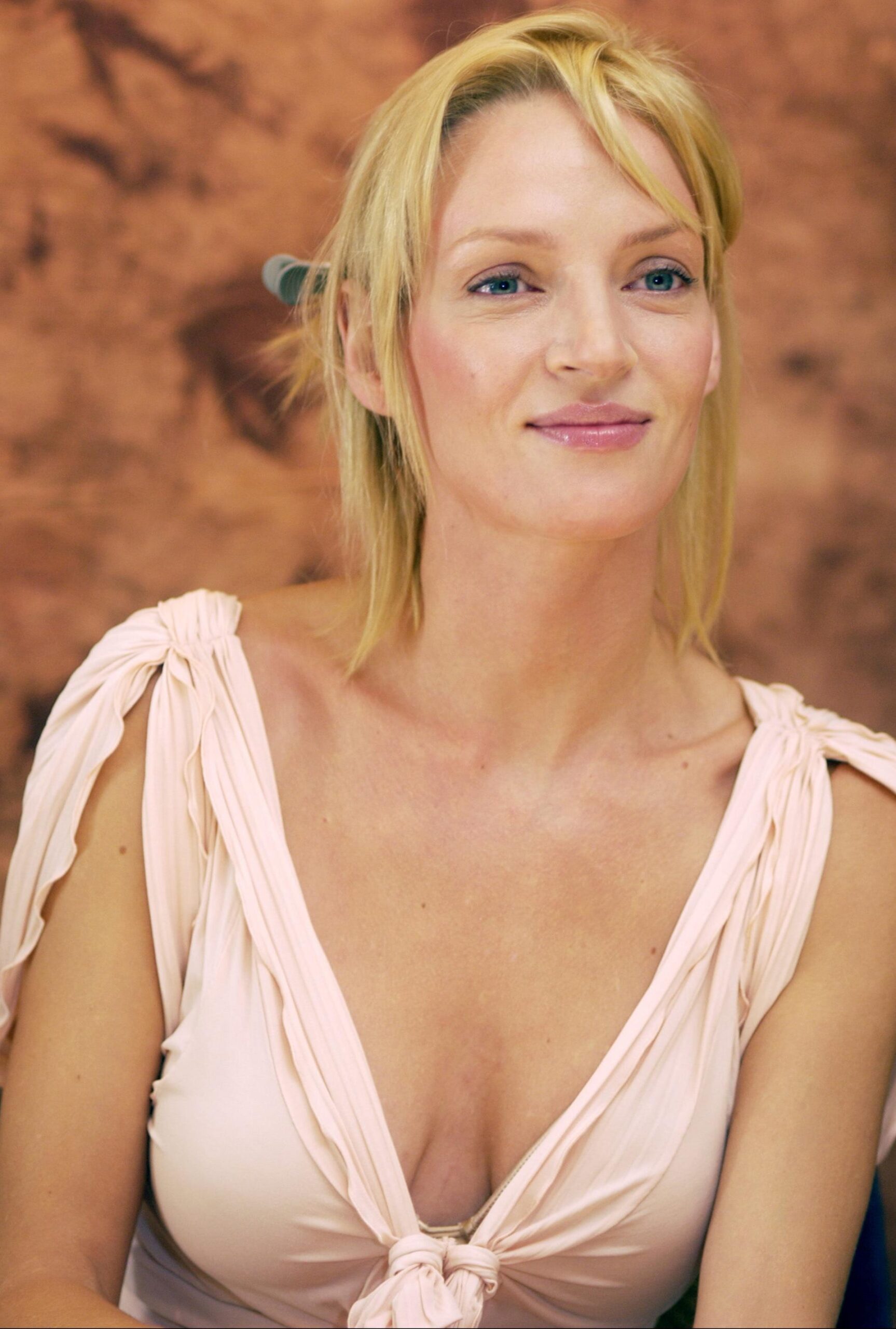 Uma Thurman never fails to get me hard