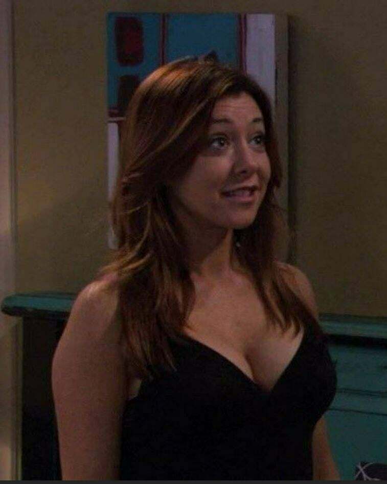 Would love to be fucked by a futa Alyson Hannigan