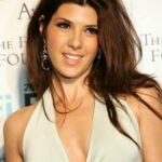 Need to be dominated by mommy dommes like Marisa Tomei