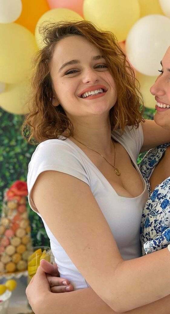 Joey King's adorable face and perfect breasts