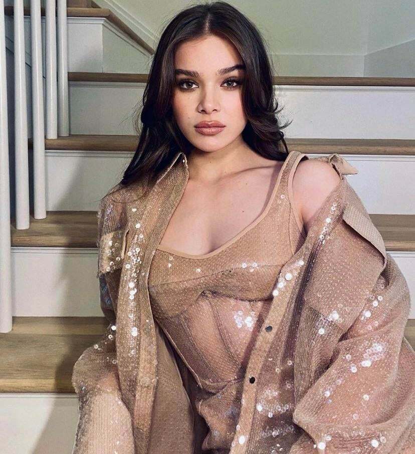 Hailee Steinfeld