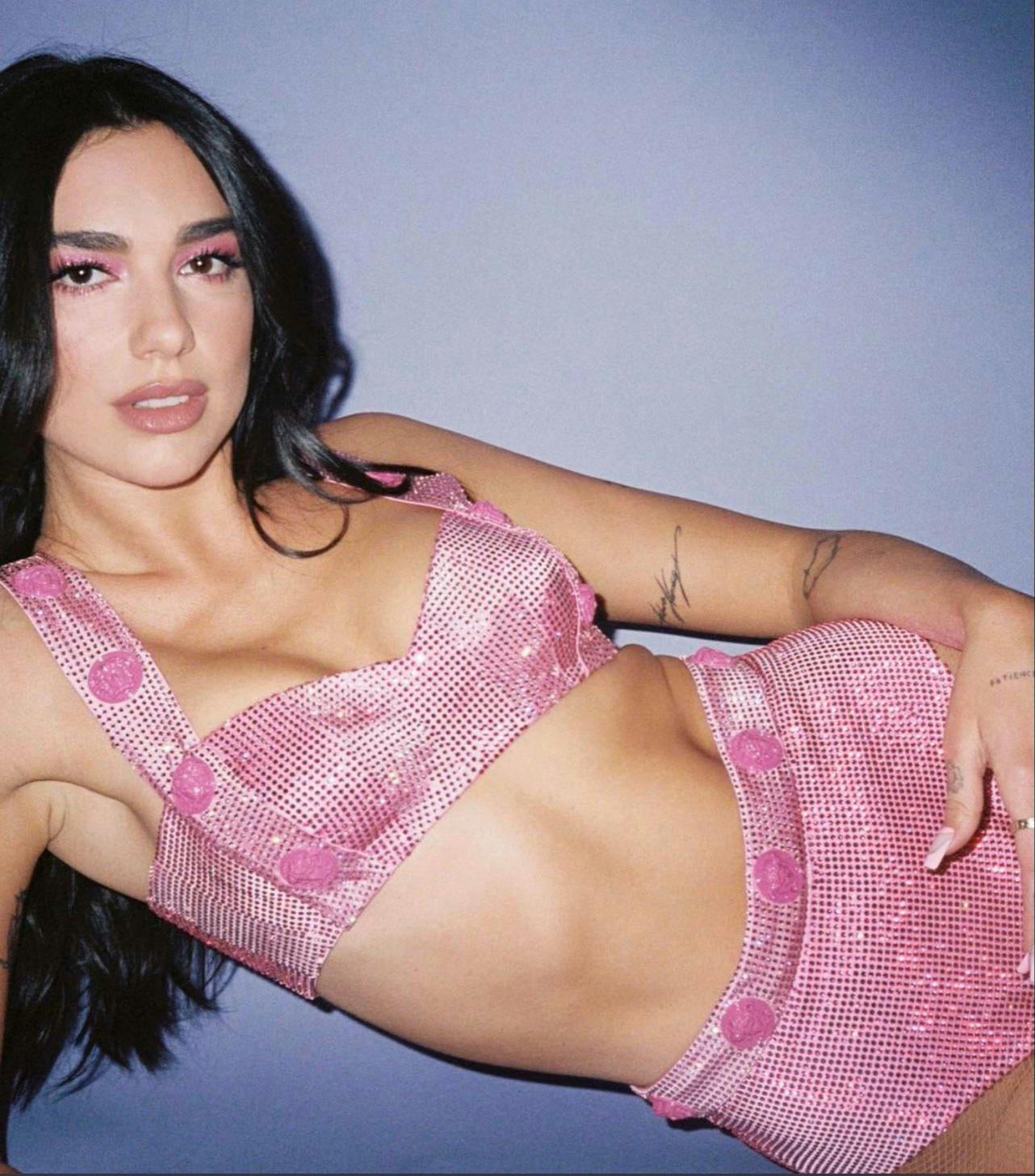 Dua Lipa draining all the boys😳💦🤯