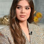 Hailee Steinfeld continues to make for great morning wood relief