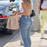 Sommer Ray in jeans