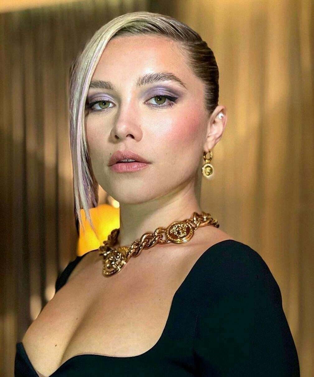 Florence Pugh is a goddess.