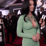 Katy Perry in this dress is an absolute classic. So hot 🔥