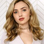 Peyton List is an amazing blonde. Adorable and sexy.
