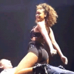 Rihanna grinding her ass on a lucky fan’s cock on stage 🥵