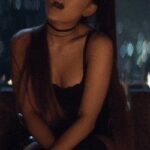Just wanna grab Ariana Grande's ponytail and use her face hard