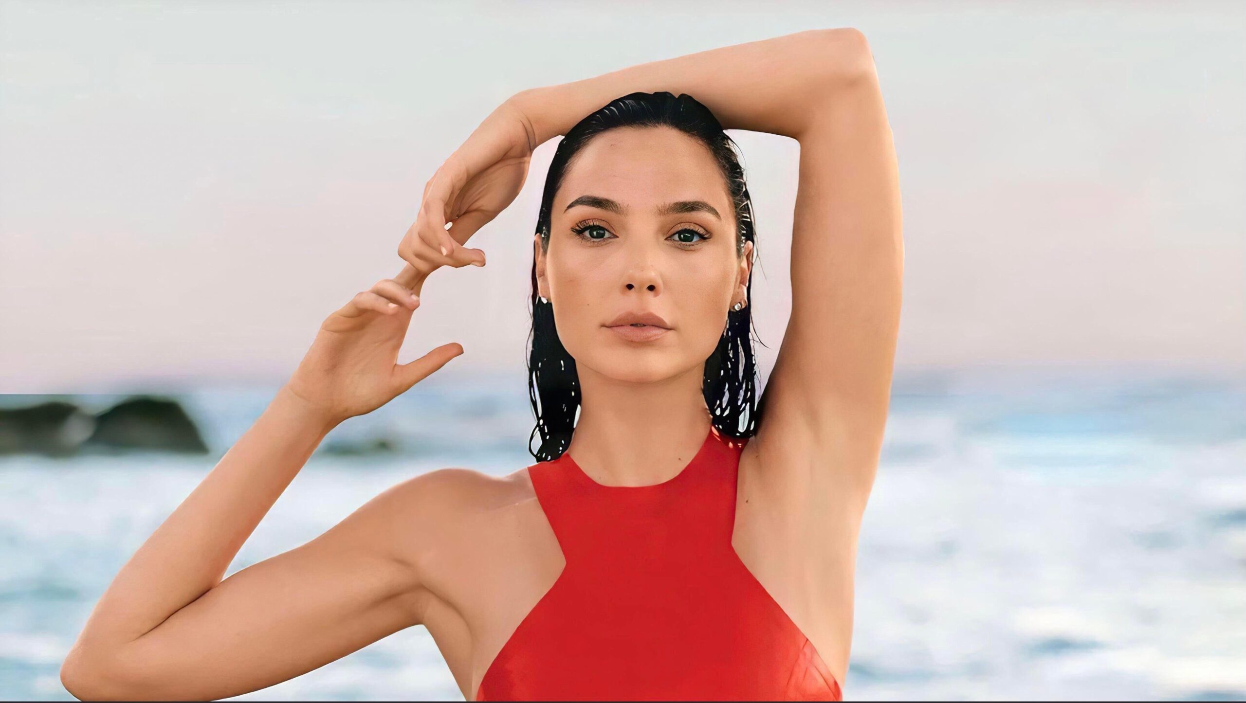 I want Gal Gadot to dominate me so fucking much
