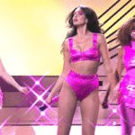 Dua lipa in her pink underwear dancing. Draining al of us🤩💦🤩💦