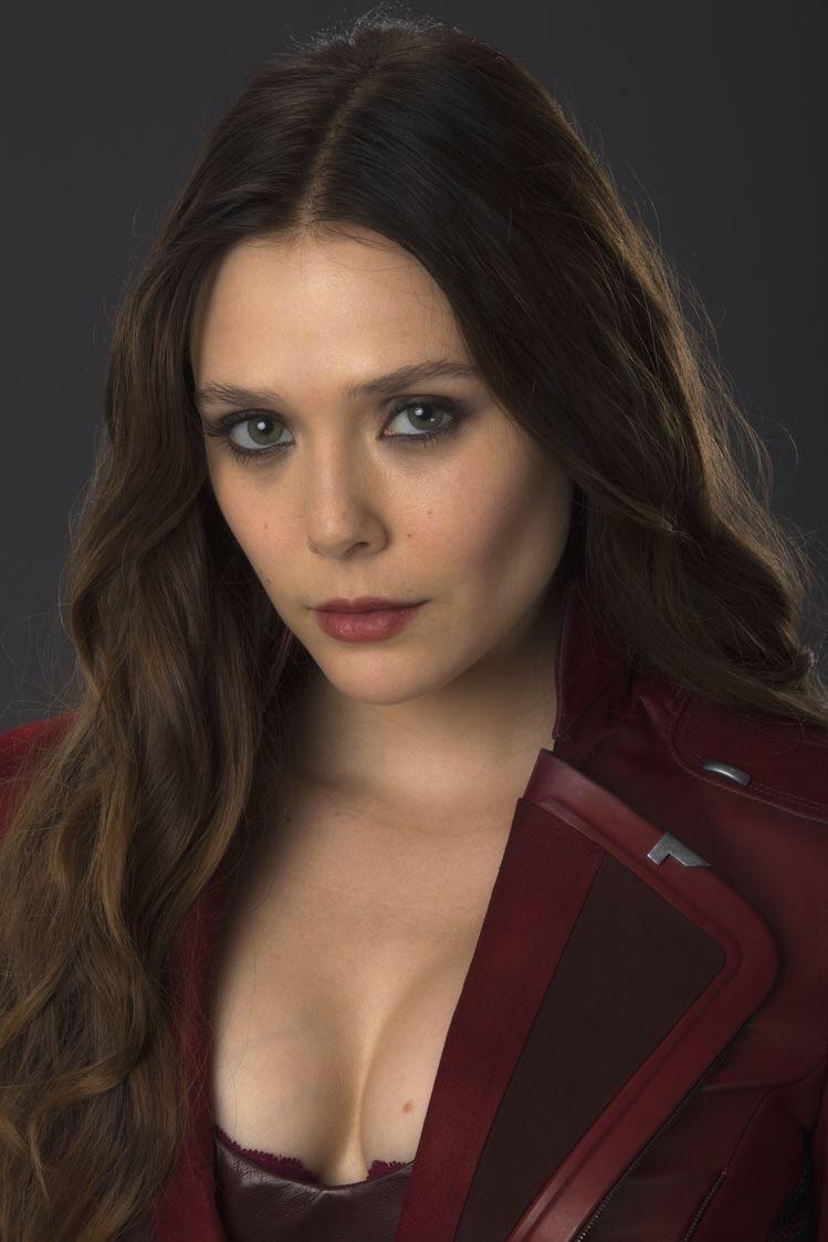 I wish Elizabeth Olsen was the one sucking my cock this morning