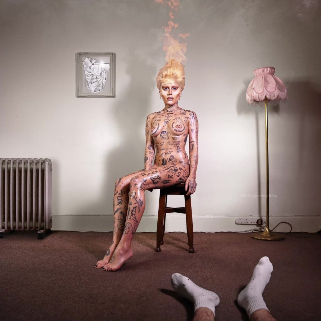 Brooke Candy Nude (3 Photos)