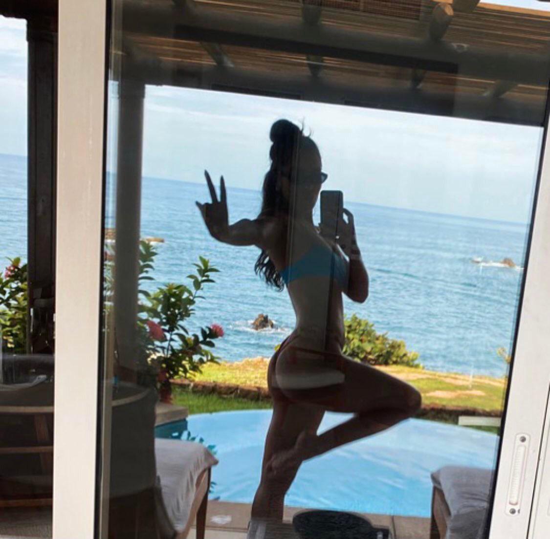 Hailee Steinfeld‘s body is insane