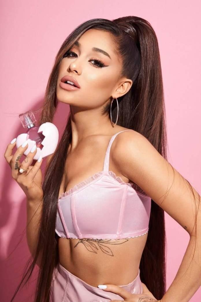 I need Ariana Grandes lips to caress my cock