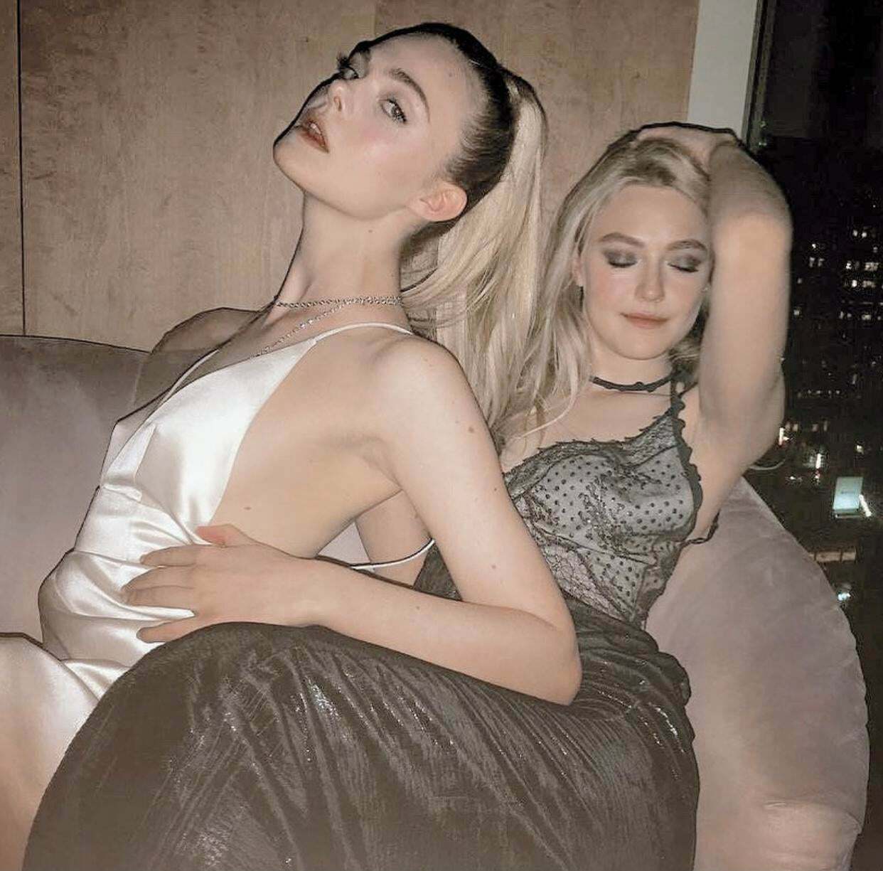 Elle & Dakota Fanning in a sexy mood