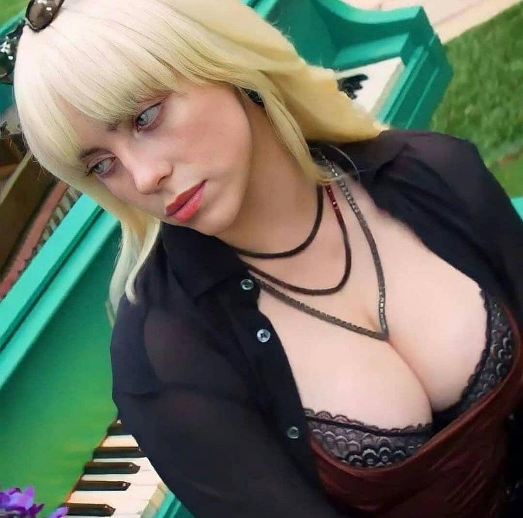 Billie Eilish has the best tits