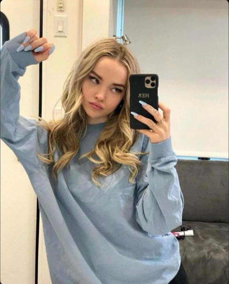 Id love a blowjob from Dove Cameron