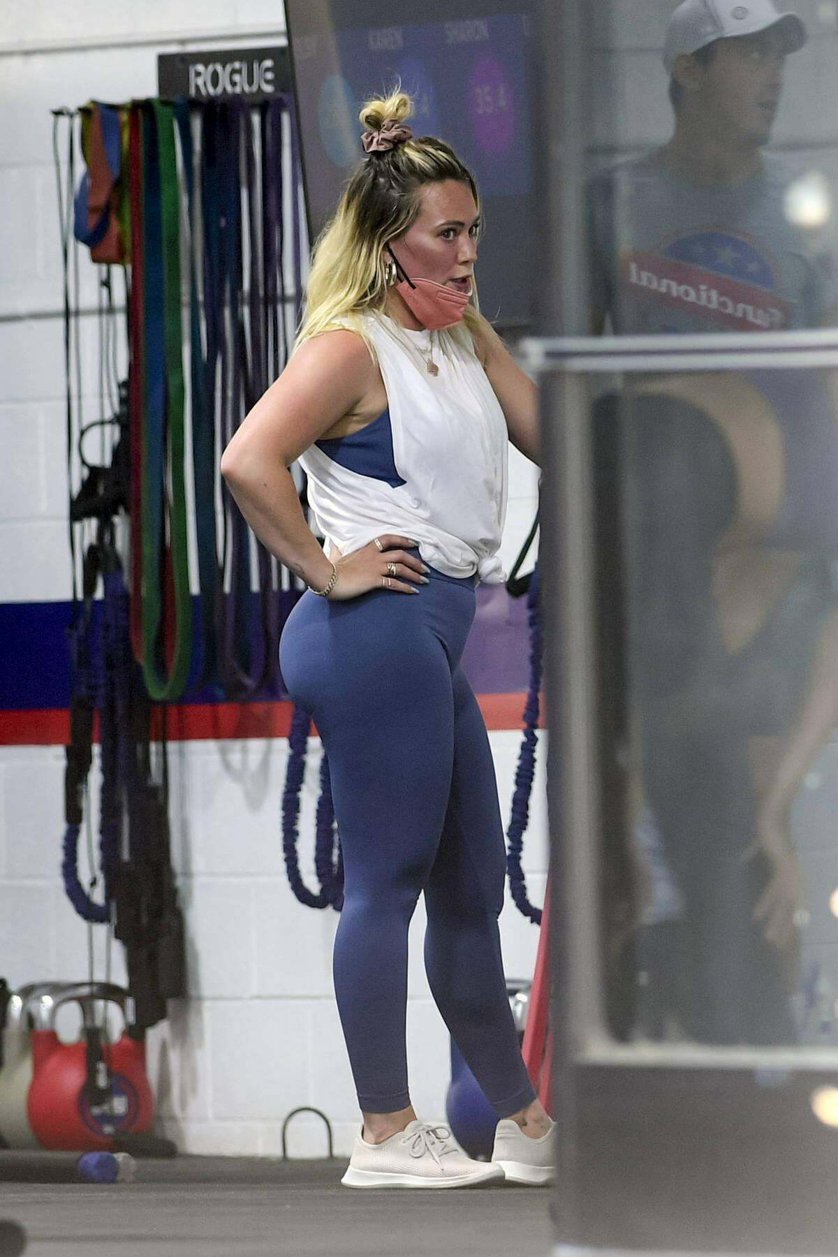 Rock hard for Hilary Duff's ass